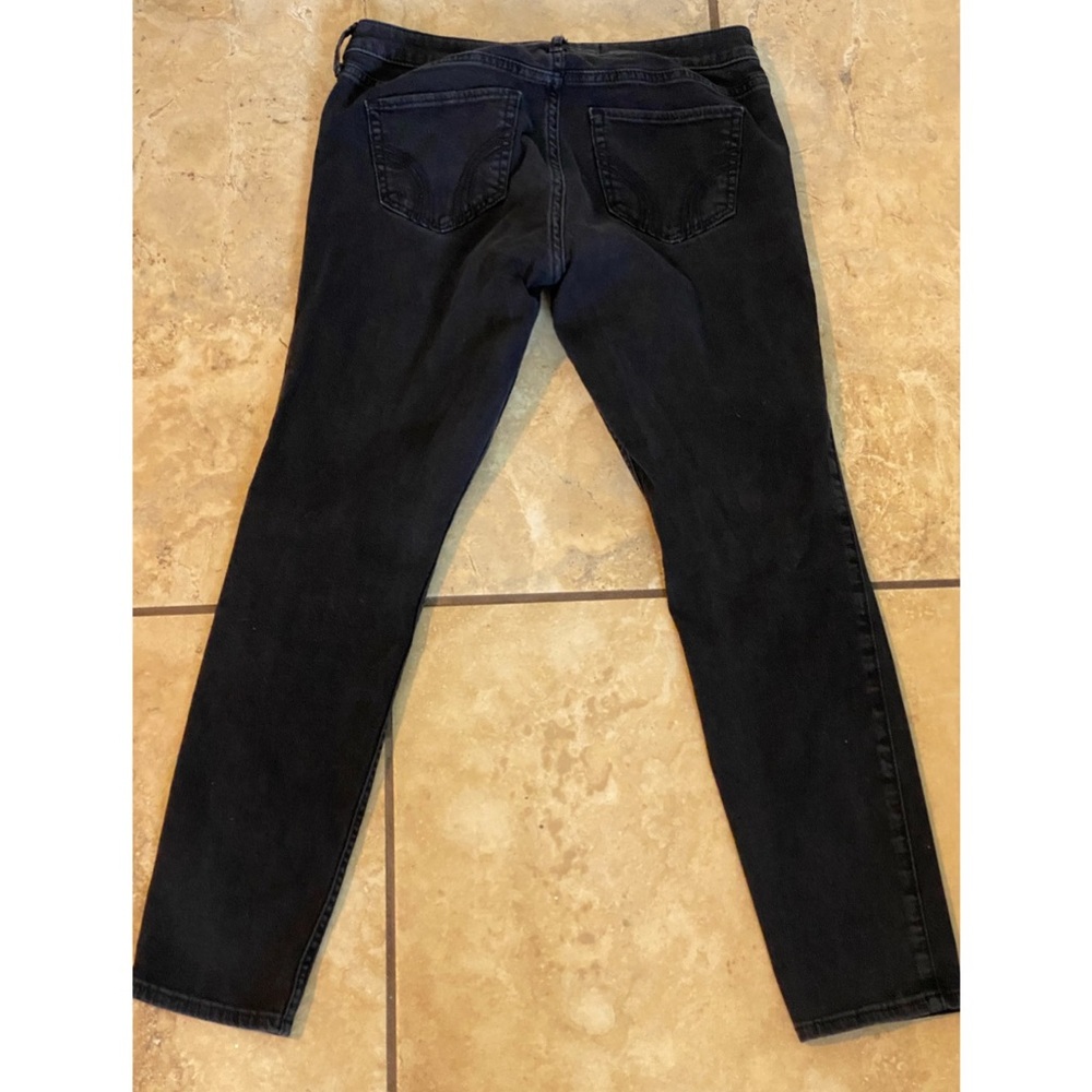 Black low rise Hollister jeans